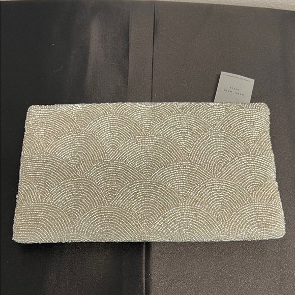 Antik Kraft | Silver Beaded Clutch